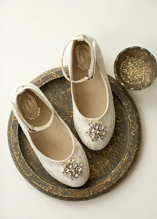 Marais Flat in Cream- Toddler & Youth - Charlie Rae - 8T - Shoes - Joyfolie