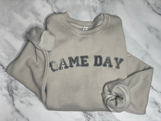 Game Day | Sweatshirt | Natural and Dark Green